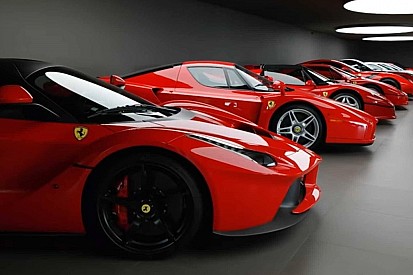 Дивовижна колекція Ferrari знайдена у Швейцарії