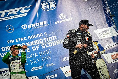 FIA ETRC: Futamgyőzelemmel zárt Kiss Norbert Szlovákiában