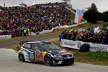 WRC Jerman: Ogier perbesar keunggulan atas Mikkelsen sementara Tanak harus berhenti