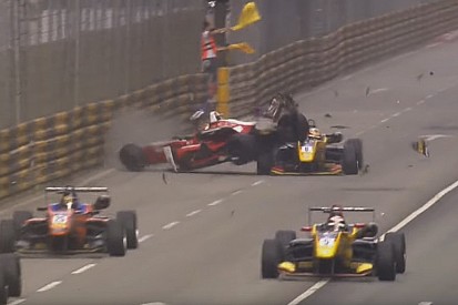 Kecelakaan di Makau ikut dipertontonkan saat presentasi Halo