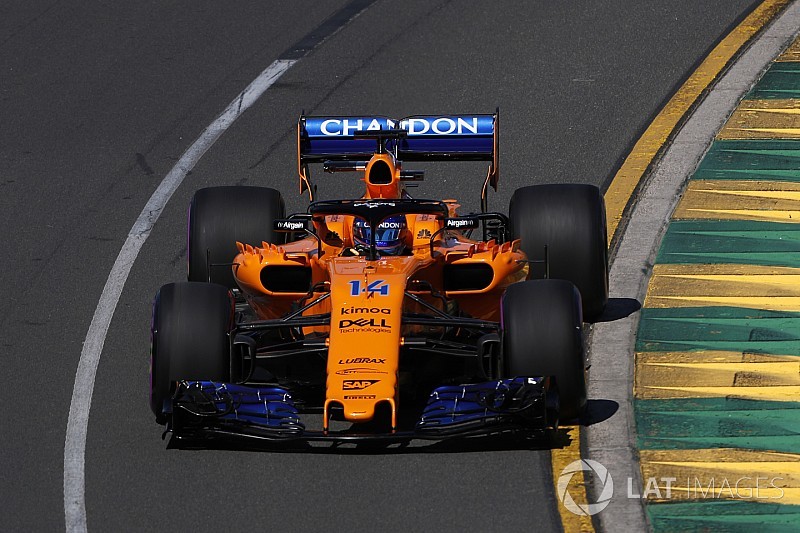 Alonso: McLaren günden güne gelişecek