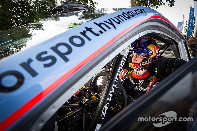 Neuville dicht bij contractverlenging bij Hyundai