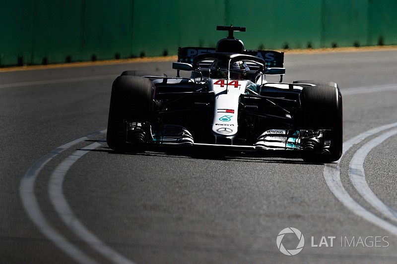 Hamilton nipt voor Verstappen in tweede training GP van Australië