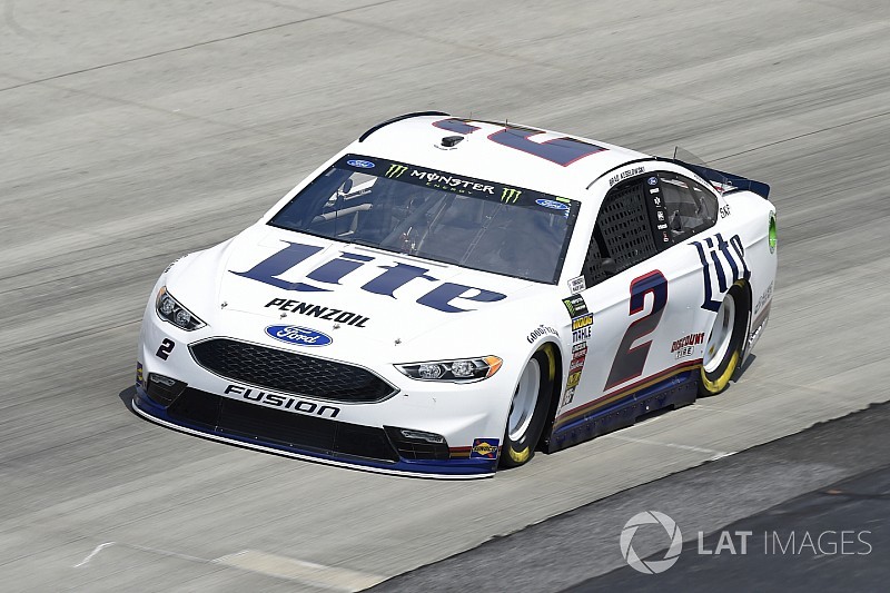 Penske manda en la primera práctica del sábado en Dover
