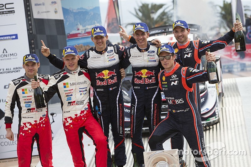 Sebastien Ogier wundert sich: