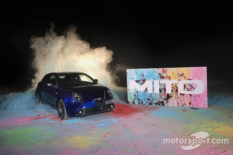 Video: Alfa Romeo MiTo maakt driftkunstwerk