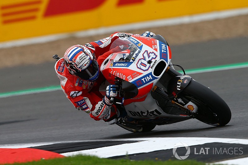 Dovizioso supera Yamahas e vence segunda prova seguida