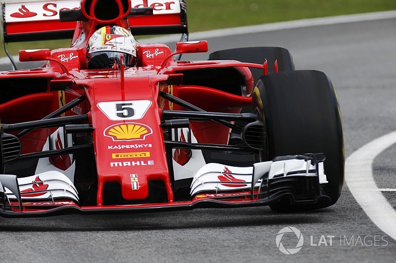 Com recorde extraoficial, Vettel domina TL2 em Sepang