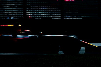 Verstappen: "No podemos sacar ese plus del motor como Mercedes y Ferrari"