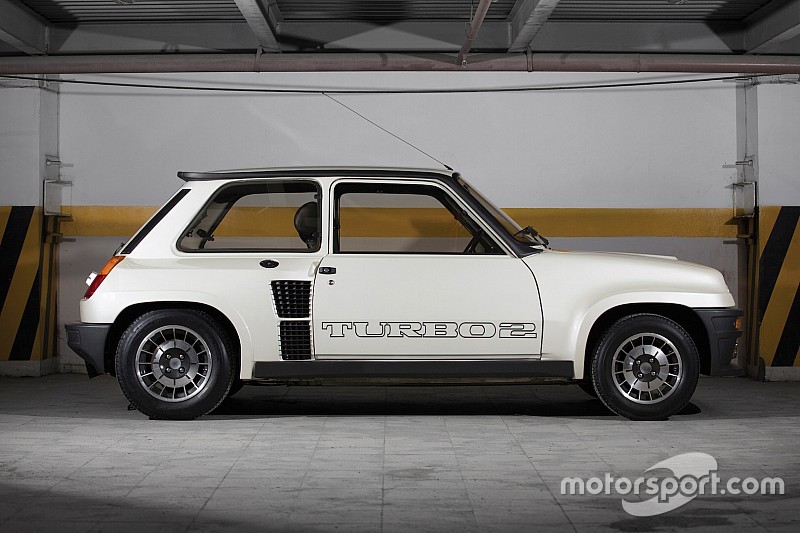 Une Renault 5 Turbo 2 quasiment neuve aux enchères