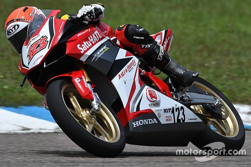ARRC Thailand: Rheza podium kedua, Gerry tidak start balapan