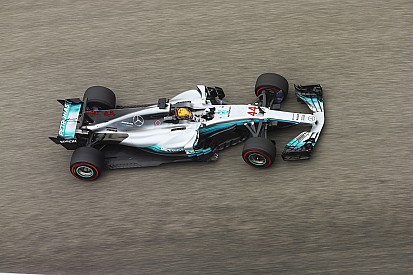 Com Vettel na cola, Hamilton domina TL3; Massa é 6º