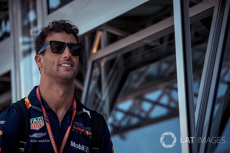 Ricciardo: İlk virajda DRS'yi kapattığımızdan emin olmalıyız!