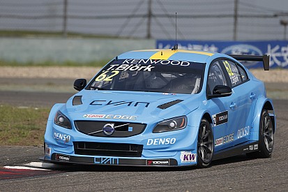 WTCC в Шанхаї: Перша перемога Бйорка та Volvo