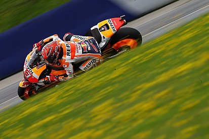 Dovizioso, Marquez'in son virajda atak yapacağını tahmin etmiş