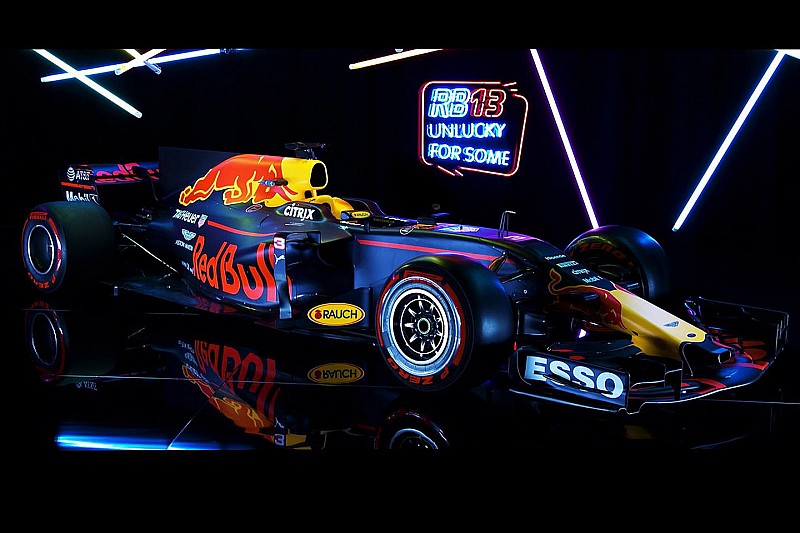 Red Bull представила автомобиль для нового сезона