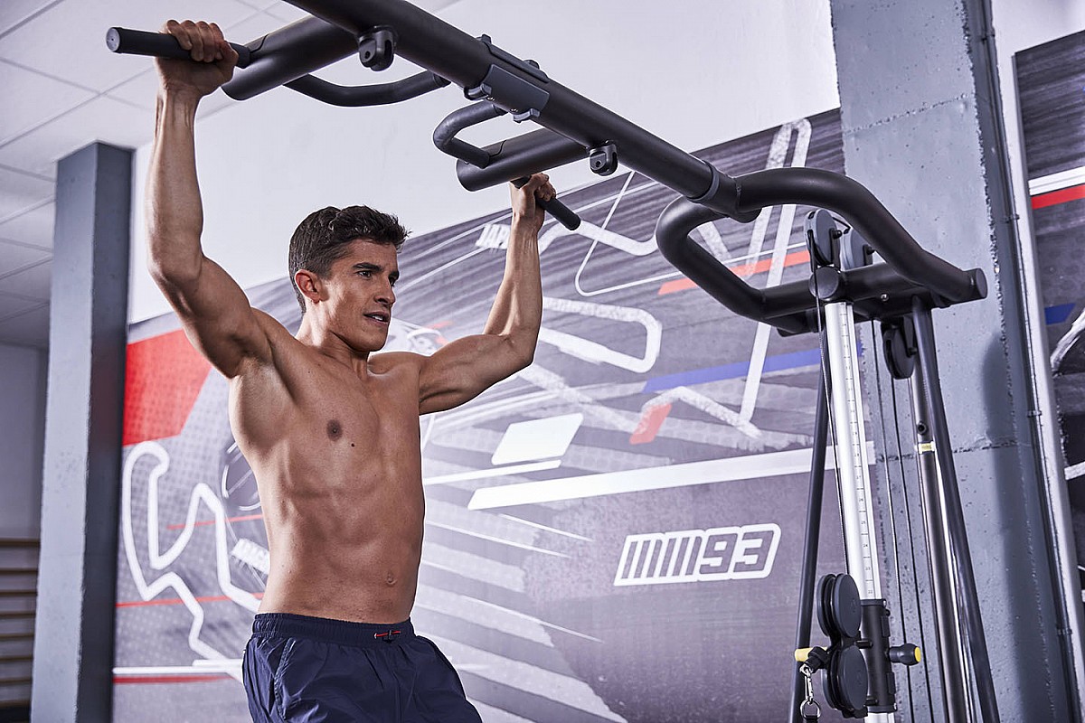 Pour les médecins, sa musculature aidera Márquez à vite récupérer Pour les médecins, sa musculature aidera Márquez à vite récupérer