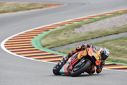 Picu insiden, duo Suzuki sebut Espargaro harus dihukum