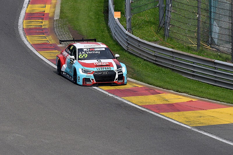 Cavalcata di Jean-Karl Vernay in Gara 1 a Spa-Francorchamps