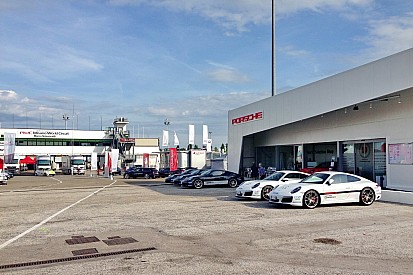 Inizia la giornata della Carrera Cup Italia a Misano