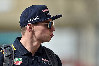 Ферстаппен поскаржився на повільний у поворотах болід Red Bull