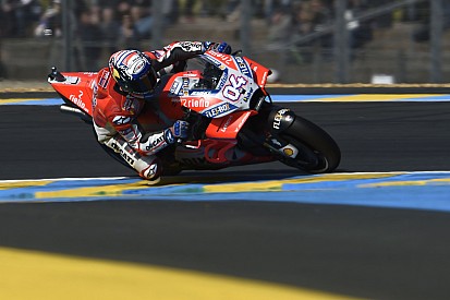 Dovizioso bate recorde e lidera sexta-feira na França