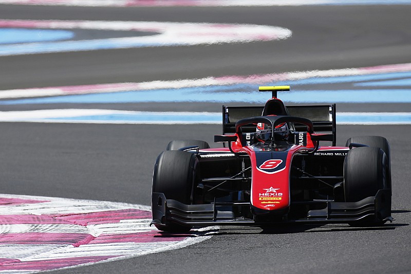 F2 Paul Ricard: Russell dominasi feature race, Gelael gagal finis