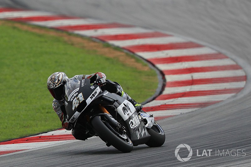 Espargaro: Aprilia deve se concentrar em um novo motor