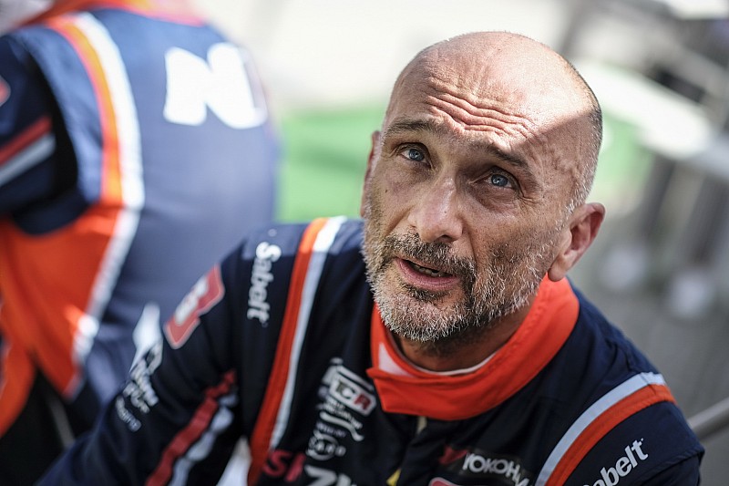 Tarquini az utolsó pillanatban csípte el a pole-t Michelisz elől