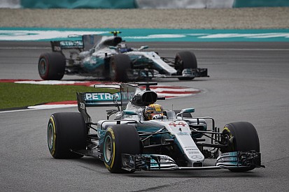Mercedes trotzt Malaysia-Flop: Hamilton und Bottas mit Update