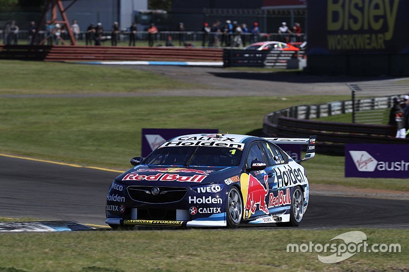 Sandown 500: Dumbrell hands early advantage to Triple Eight