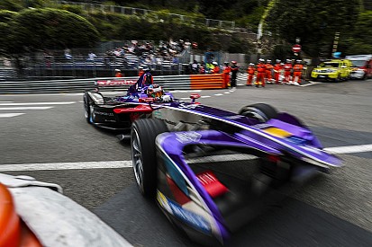 Sir Richard Branson tartalékversenyző lett a Formula E-ben
