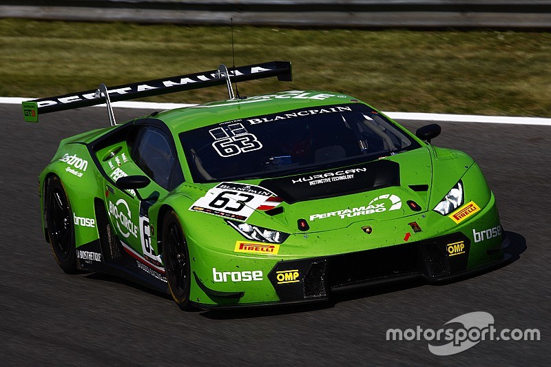 Pole con record per Mirko Bortolotti a Brands Hatch