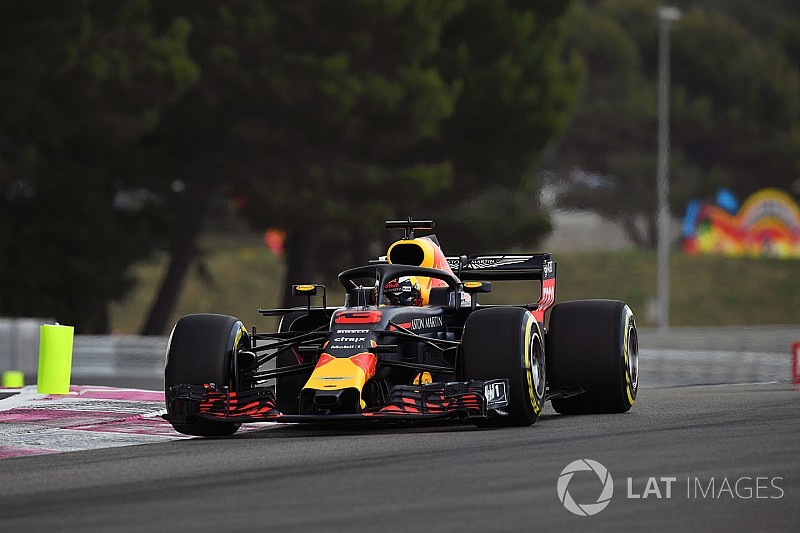 La carrera de Ricciardo en Francia, comprometida por un coche