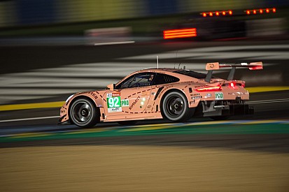 Le Mans-i 24 óra: rendkívül látványos képek a helyszínről