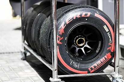 Az egy és a két kiállás is nyerő lehet a Pirelli lágyabb gumijaival Ausztráliában