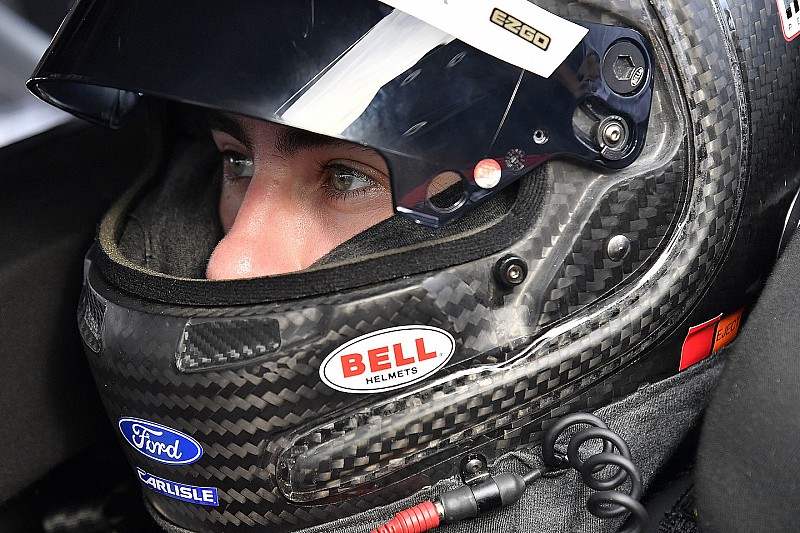 Ryan Blaney lidera la primera práctica en Michigan