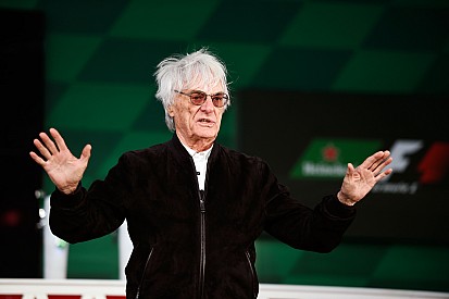 Дякуючи Heineken, Екклстоун «побачить» соціальні мережі