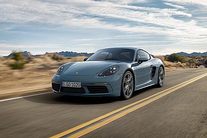 У Porsche відкликали 16 429 автомобілів