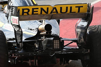 Renault: per la FIA lo scarico soffiante della R.S.18 è legale
