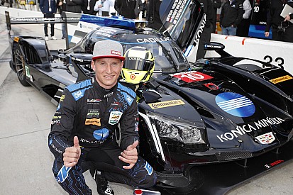 Rolex 24: Van der Zande snatches pole from Castroneves