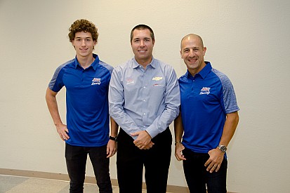 Foyt confirma gaúcho Leist ao lado de Kanaan na Indy
