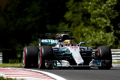 Хэмилтон исключил уход из Mercedes в другую команду