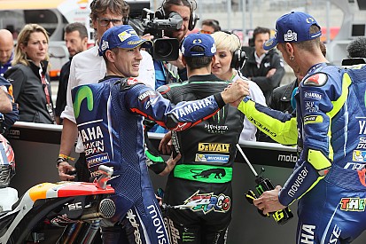 Insiden kecil antara Vinales dan Rossi saat kualifikasi