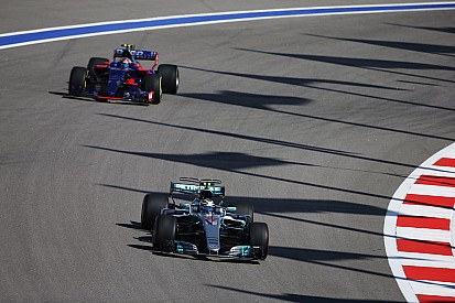 Le moteur Renault à 0"3 du Mercedes ? Sainz a failli en rire !