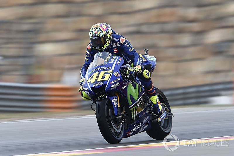 Vinales in pole ad Aragon, ma Valentino è mostruoso: prima fila!