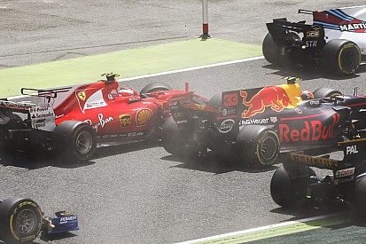 Raikkonen y Verstappen culpan a Bottas por sus abandonos