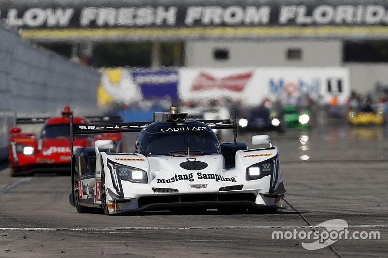 Sebring 12h: Action Express toma distancia