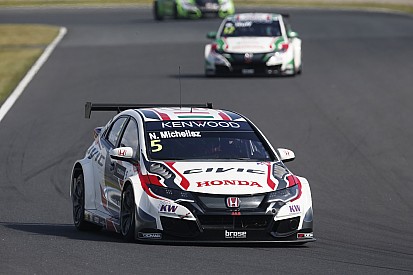 Мотегі: Перший хет-трик Honda в першій гонці