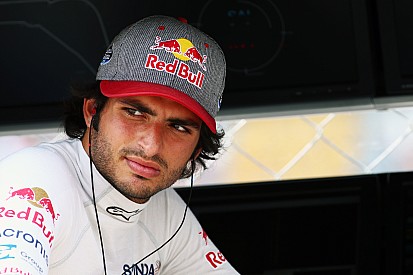 Sainz kepada Red Bull: “Tahun 2018, saya ingin membalap di tim papan atas”